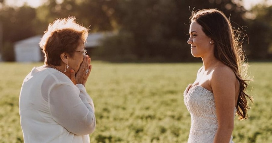 The Heartbreaking Reason This Bride's 'First Look' Isn't With The Groom