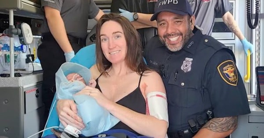 Police Officer Hears Woman's Screams Outside and Rushes from Station Just in Time to Deliver Baby