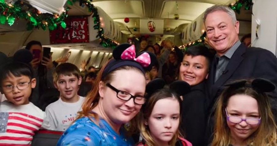 Actor Gary Sinise Sends 1000 Kids Of Fallen Military Heroes To Walt Disney World