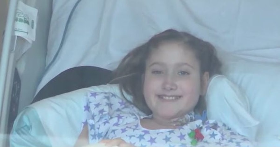 Just Before Her 48th Surgery, Girl Looks Out Her Hospital Window To See Loved Ones Gathered