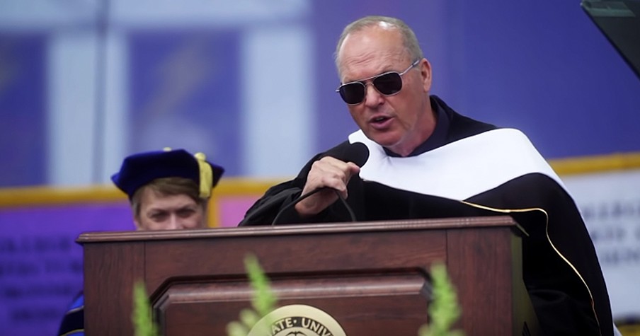 Actor Michael Keaton Surprises Graduates with 2 Words