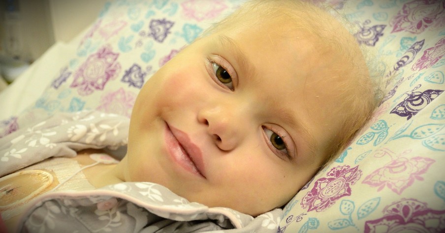 Dying 10-Year-Old Opens Her Eyes And Makes A Miraculous Recovery