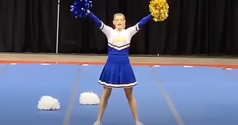 Brave Cheerleader Steps Up To Perform Routine All Alone At Competition After Entire Team Quits