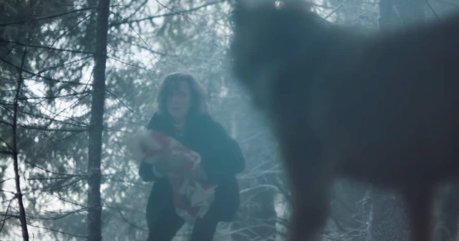 Christmas Ad Shows Mom Haunted By Guilt From The Past Fighting To Reconcile With Daughter