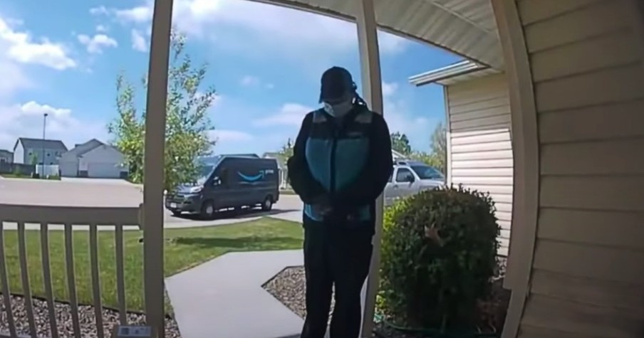 Security Camera Caught More Than Expected When Amazon Delivery Driver Prayed For Baby