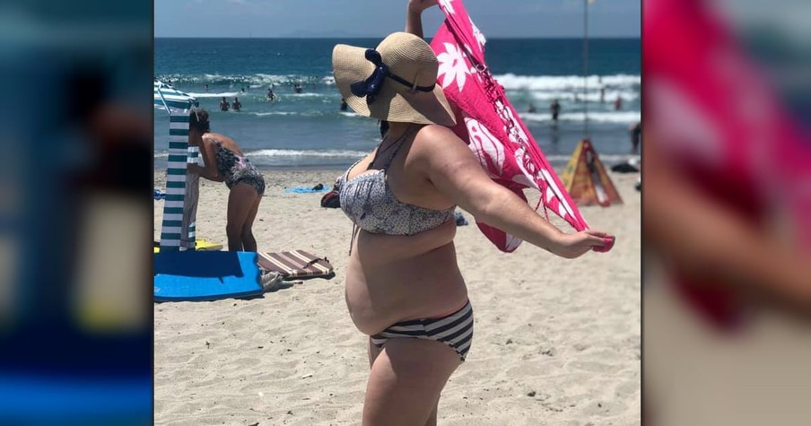 Bikini Body Message Goes Viral After Men Point And Laugh At Woman On The Beach