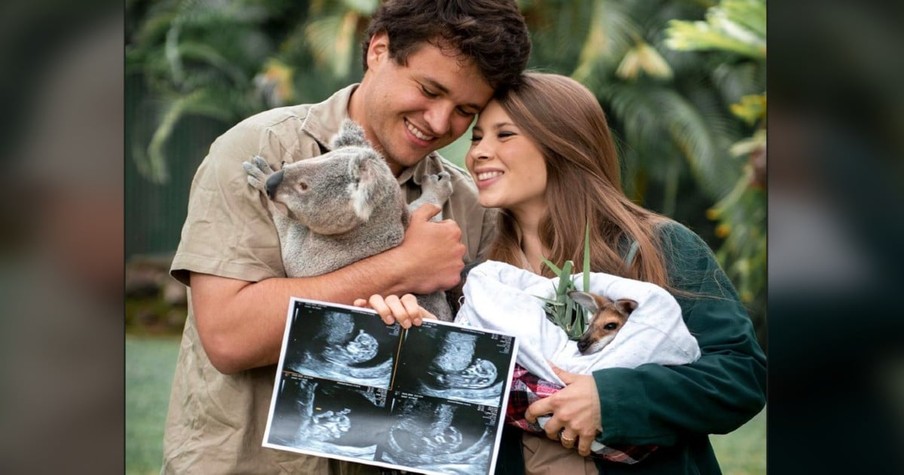 Touching Post Announces Gender Of Bindi Irwin Baby And This Little One Is Already So Loved