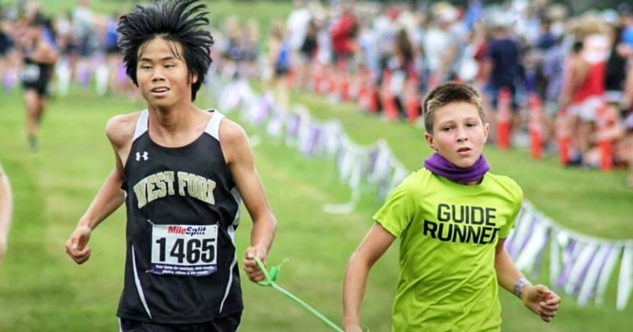 Blind Runner Teams Up With 4th-Grader And It's The Picture Of True Discipleship