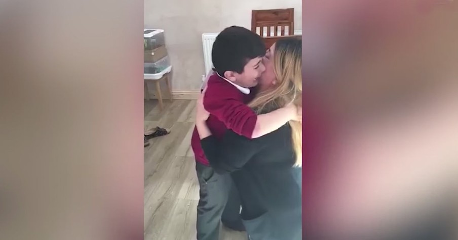 Pregnancy Announcement Brings Big Brother To Tears