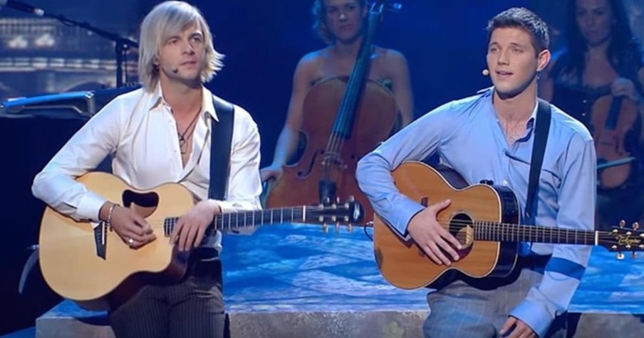 Singing Sensation Celtic Thunder Puts Their Spin On 'The Sound Of Silence' And It's Amazing