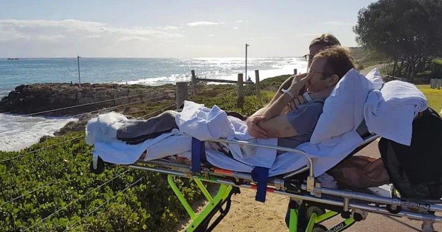 Dying Dad Longs To See Beach Where He Took His Kids & Loses It When 'Angels' Make It Happen