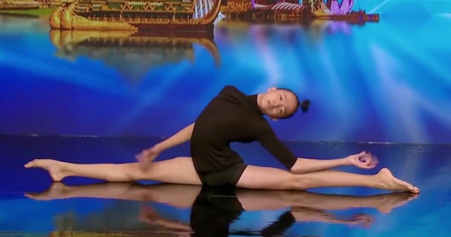 Contortion Dancer's Performance Wows The Judges