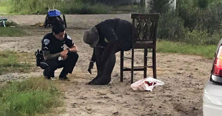 Photo Of Cop Washing Foot of Mentally Ill Woman Goes Viral But Here's The Story You Haven't Heard