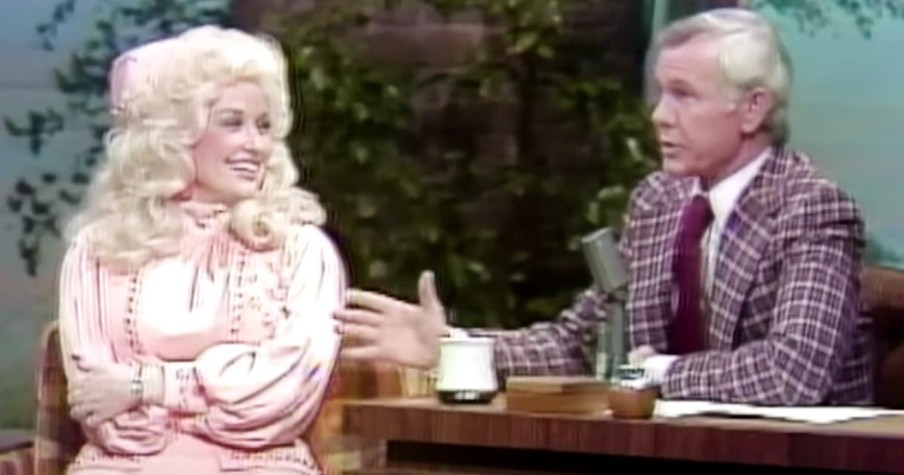 The First Appearance Of Dolly Parton On The Johnny Carson Show Is A Moment Worth Reliving