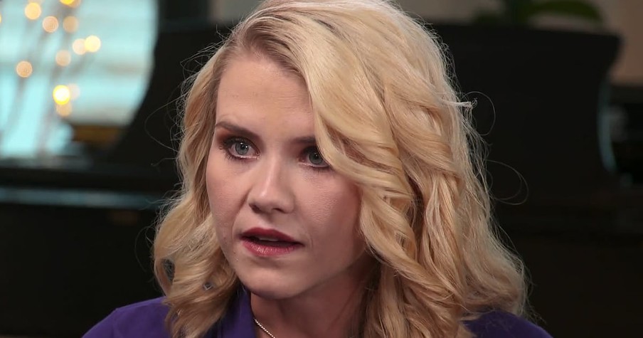 Elizabeth Smart is Now Recounting a Terrifying Encounter on Delta Flight in Powerful Interview