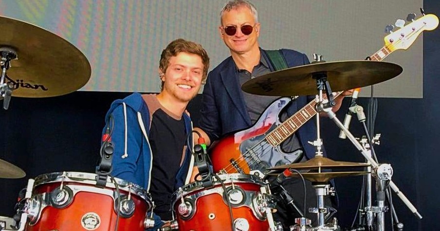 Gary Sinise Lost His Son Mac to a '1 in a Million' Disease and the Family Needs Prayers