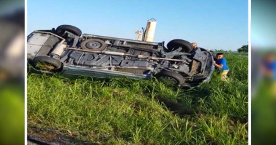 Good Samaritans Rescue Family Of 6 Trapped Inside Flipped Van