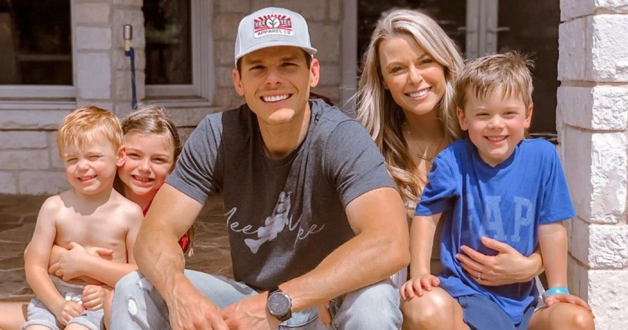 The Inspiring Way Country Singer Granger Smith Is Coping After He Lost His 3-Year-Old Son