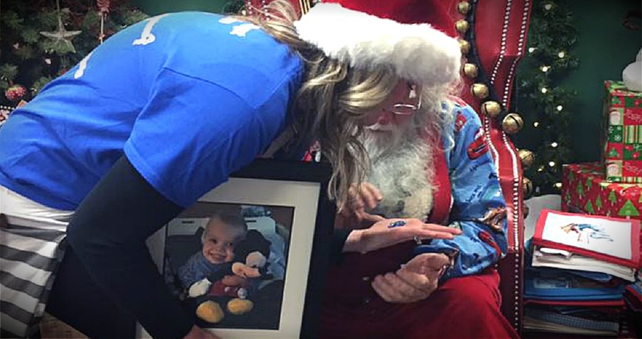 Santa Slips A Special Gift Into A Grieving Mom's Hand And Mom Knows It's A Sign From Heaven