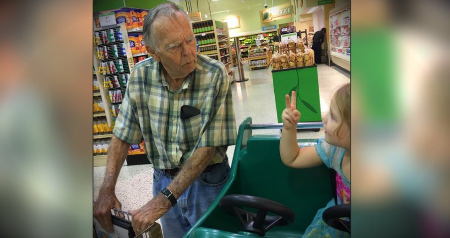 Mom Cringes As Little Girl Yells 'Hey Old Person' To Widower At Grocery Store But Then He Smiles