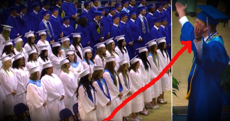 These High School Students Stood Up For Jesus At Their Graduation