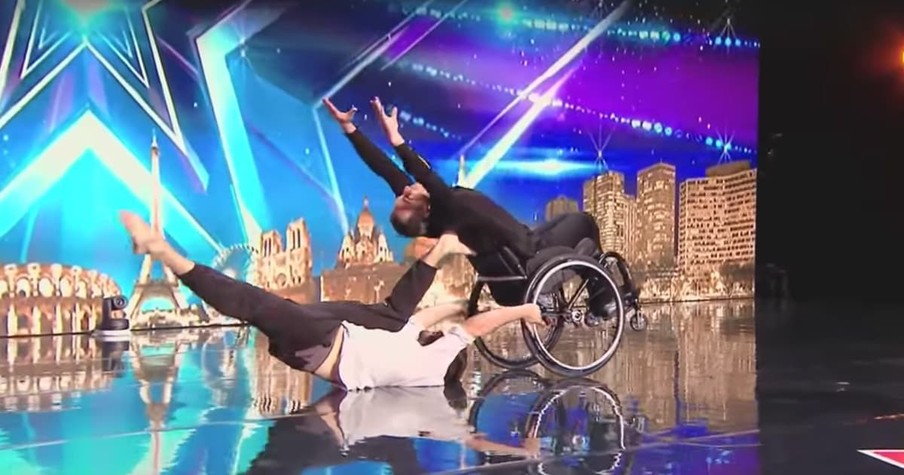 Man In Wheelchair Performs Emotional Dance Routine