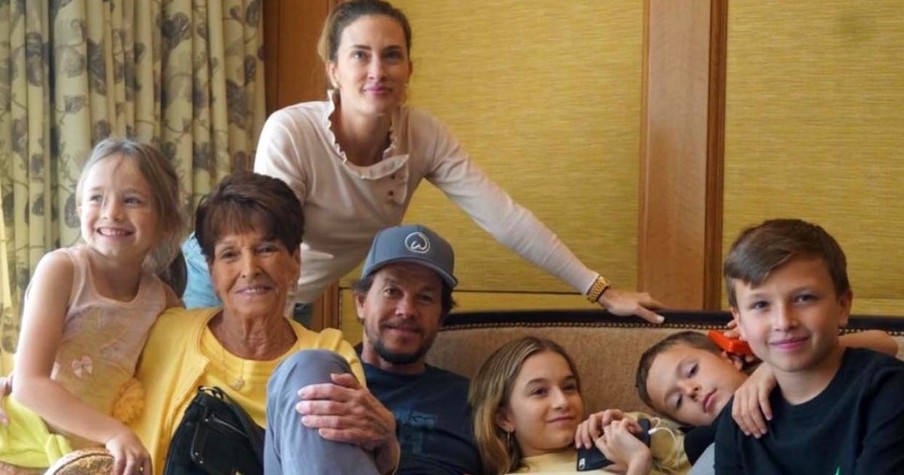 Mark Wahlberg Moves His Family Out Of California And Explains Why 'It Just Made Sense'