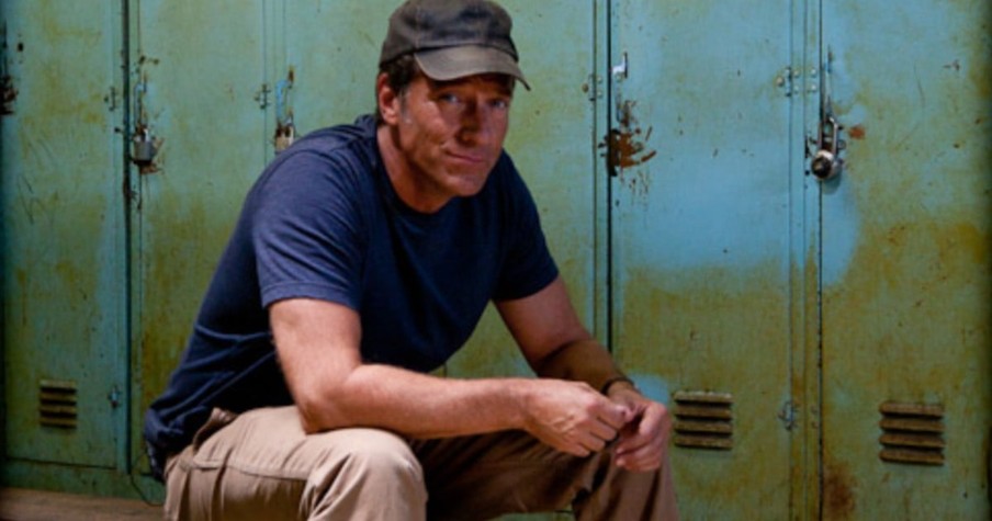 Mike Rowe Opera Star? Kelly Clarkson Uncovers The Story Behind His Life Before 'Dirty Jobs'