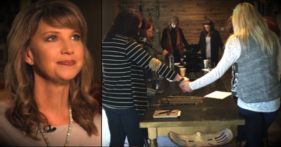 The TRUTH Behind Missy Robertson's New Jewelry Line Gave Me Chills!
