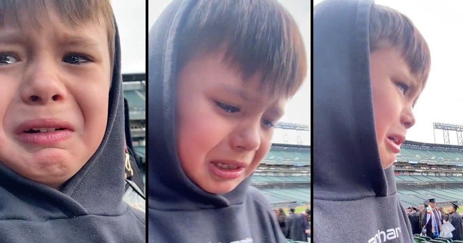 Little Boy Cries Tears of Joy on His Mom's Graduation Day, and His Reaction Is the Sweetest