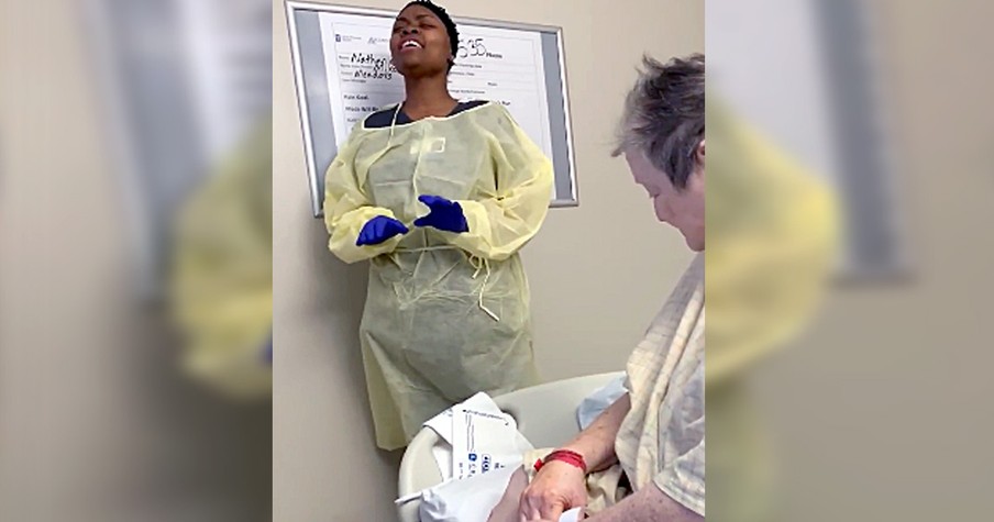 Sick Granny Gets The Best Medicine As Nurse Sings 'Amazing Grace'