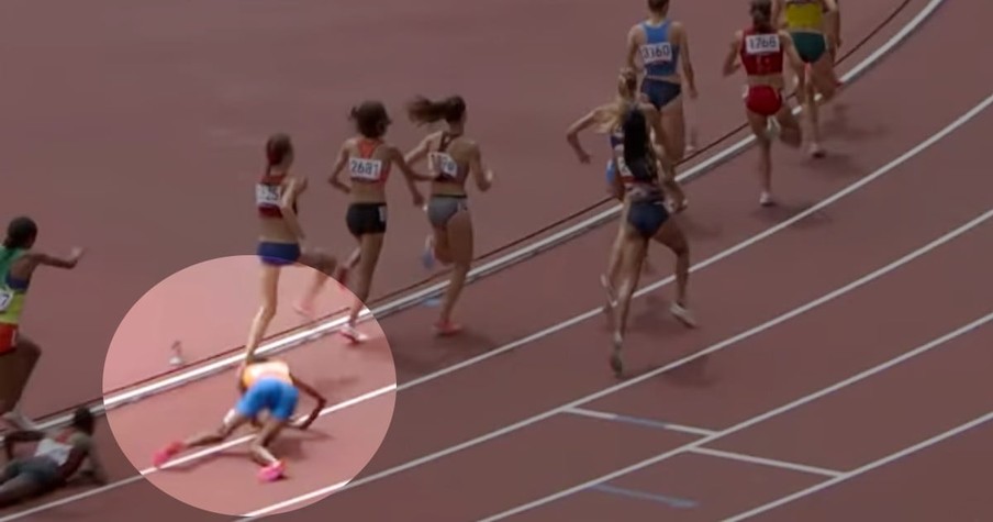 Olympic Runner Falls With Only 1 Lap Left But Refuses To Quit And Wins The Race