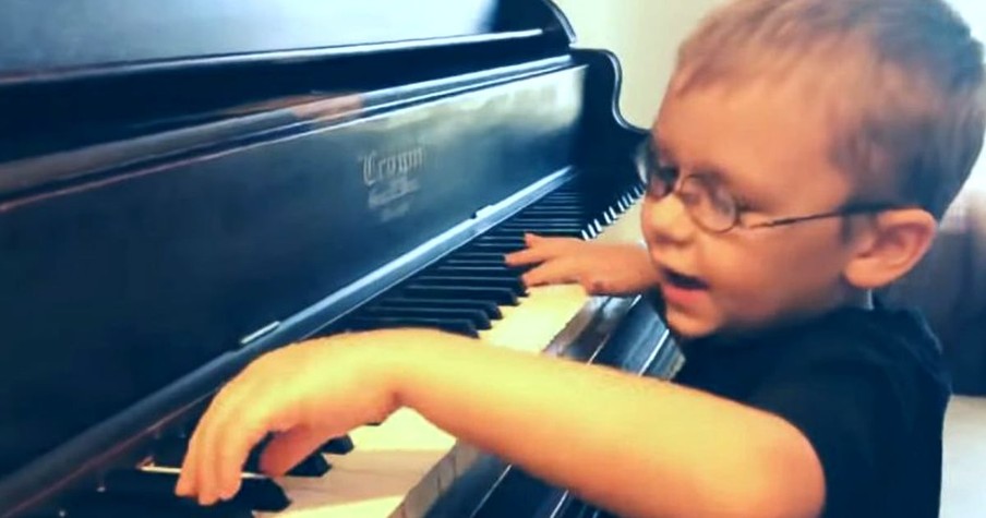 Inspiring Story Behind 6-Year-Old Blind Piano Prodigy Going Viral