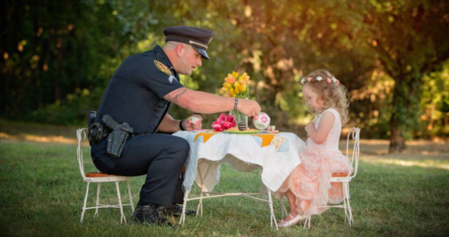 A Police Officer Sits Down To Tea With A 2-Year-Old For The BEST Reason!