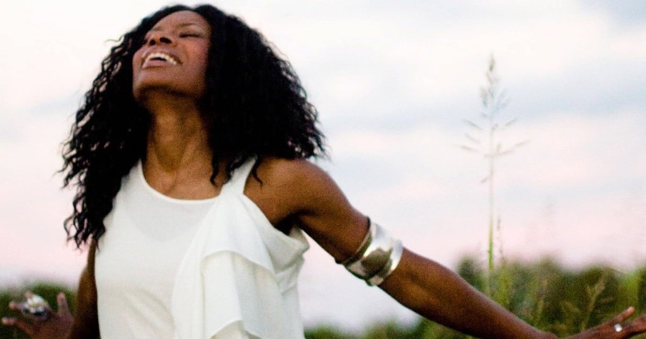 Rejoice In The Fact That 'My Redeemer Lives' With This Powerful Song By Nicole C. Mullen