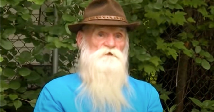 81-Year-Old Hermit Won't Go Back After Decades Alone in Woods Because of Kindness of Strangers