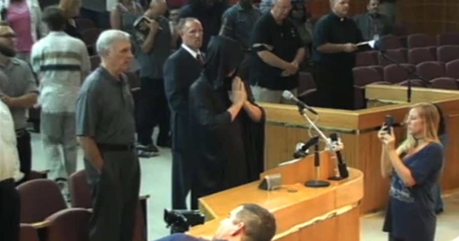 Satanic Prayer At City Council Gets Interrupted By Lord's Prayer