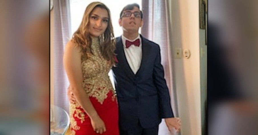 No One Would Take Twin Brother With Special Needs To Senior Prom Night So Sister Steps In