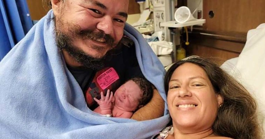 Dad Didn't Know He Was Having A Heart Attack But Was Saved By His Newborn Daughter