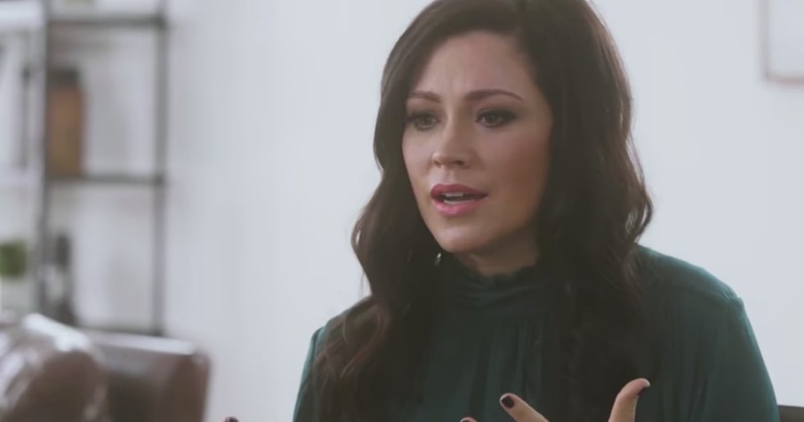 Christian Singer Kari Jobe Shares Dream that Inspired 'Heal Our Land'