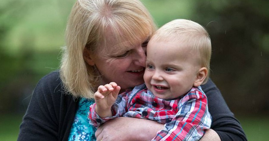 Successful Pregnancy After 18 Miscarriages & Over $100k in IVF is Gift for Mom about to Give Up