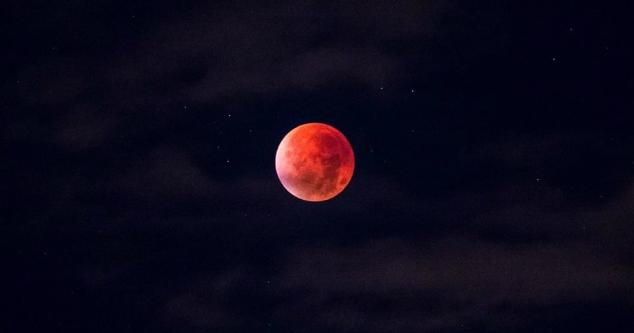 Some Say Super Blood Wolf Moon Is Sign Of War In The Middle East