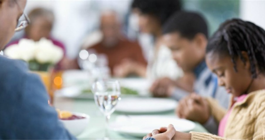 A Thanksgiving Prayer To Keep The Focus On Gratitude This Season