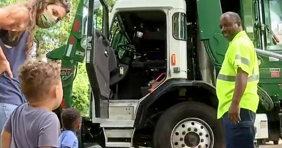 2 Little Boys Just Love The Garbage Man Who Spreads Joy So Mom Tricks Him Into Coming Back