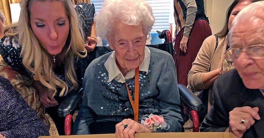 114-Year-Old Is The Oldest Person In America And Here's What She Has To Say About Worrying