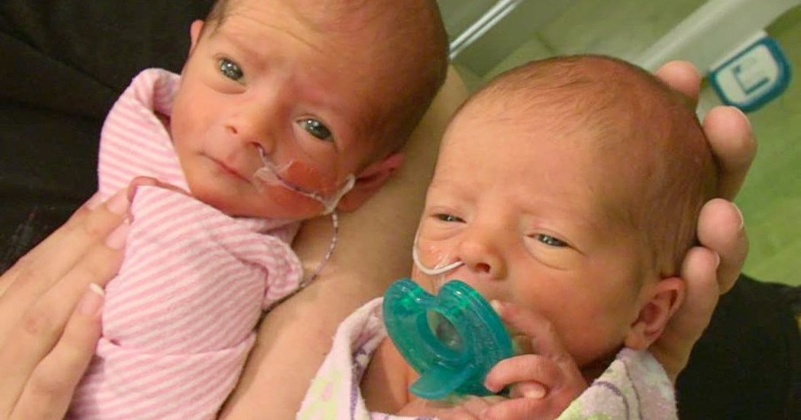 Mom Who Didn't Know She Was Pregnant Delivers Rare Set Of Twins