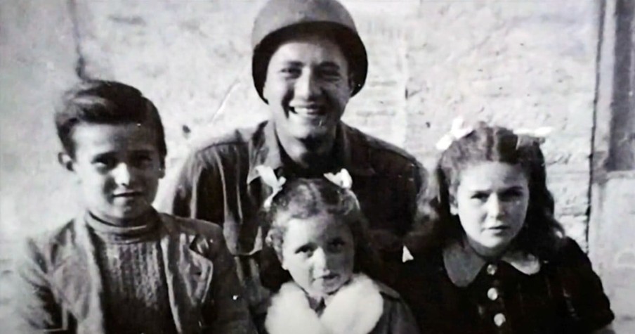 He Nearly Shot Them During WWII But Veteran Is Reunited With The Kids Whose Lives He Spared