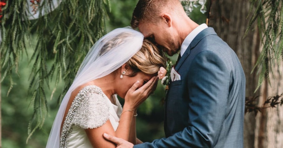 Bride Breaks Down Hearing Late Grandpa's Voice During Wedding