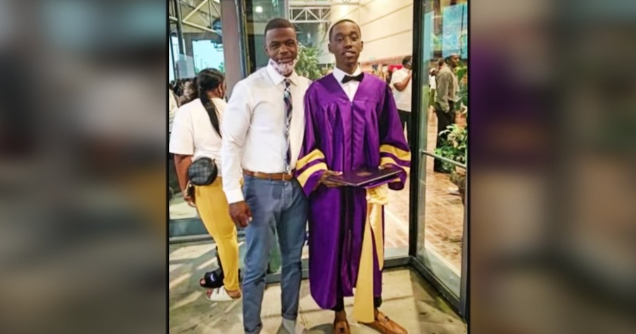 Student Denied Entry at His Own Graduation for Wearing the Wrong Shoes, Then Teacher Steps In