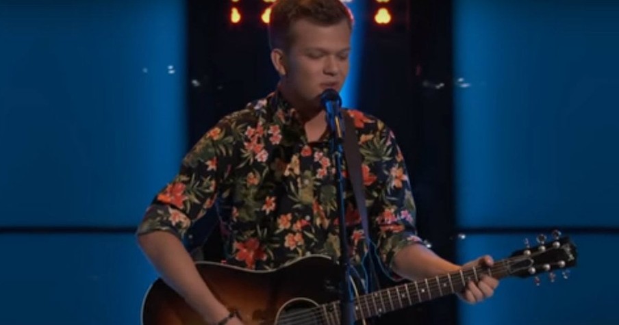 17-Year-Old Singer Nailed The Voice Audition And Had The Judges Fighting Over Him